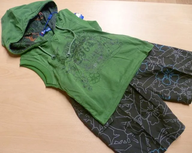 Abbigliamento per bambini &amp; #13; &amp; #13; «Unknown» — foto 2 dell'alert A12/0993/12