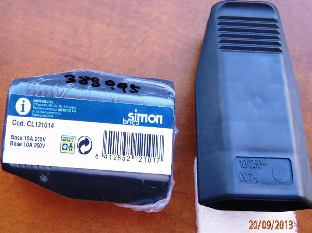 Adattatore della spina «Unknown» — foto 1 dell'alert A12/1547/13