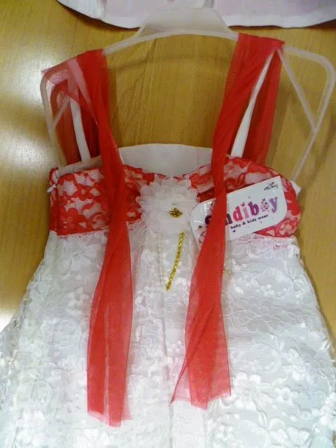Set di abbigliamento per ragazze (vestito e bolero) «Unknown» — foto 3 dell'alert A12/0932/14