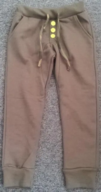 Pantaloni per bambini «Unknown» — foto 2 dell'alert A12/1899/13