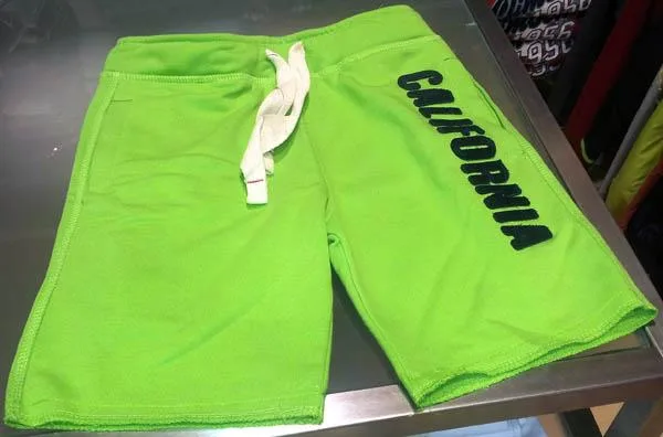 Pantaloncini per ragazzi «Unknown» — foto 2 dell'alert A12/2027/14