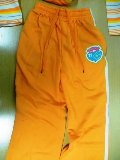 Set di abbigliamento per bambini «Unknown» — foto 3 dell'alert A12/0926/14
