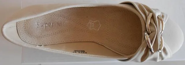 Scarpe da donna «Unknown» — foto 1 dell'alert A12/0973/13
