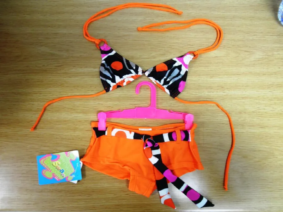 Bikini delle ragazze «Unknown» — foto 2 dell'alert A12/1310/12
