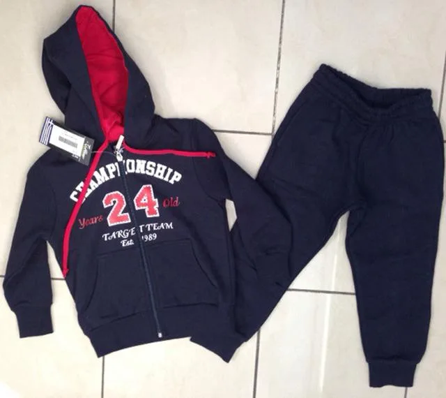 Set di abbigliamento per bambini «Unknown» — foto 2 dell'alert A12/1426/13