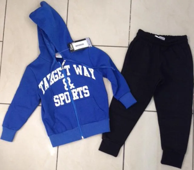 Set di abbigliamento per bambini «Unknown» — foto 2 dell'alert A12/1431/13