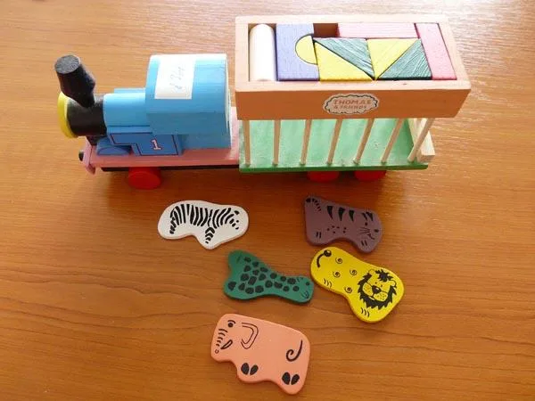 Locomotiva di legno «Unknown» (Thomas &amp; Friends (THE PRODUCT IS COUNTERFEIT))