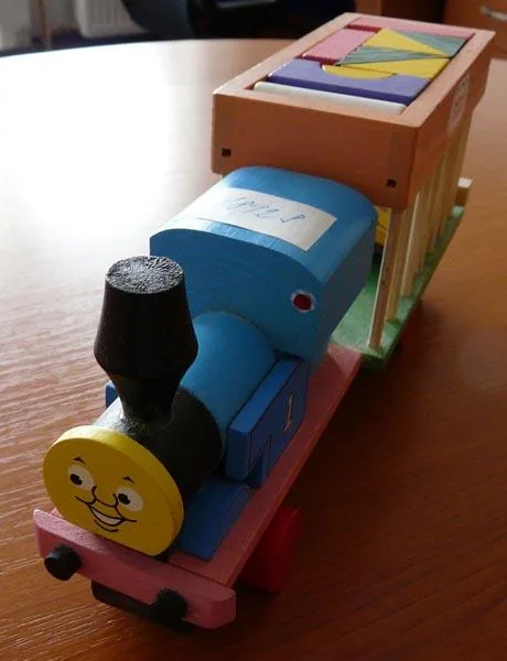 Locomotiva di legno «Unknown» — foto 2 dell'alert A12/0507/15