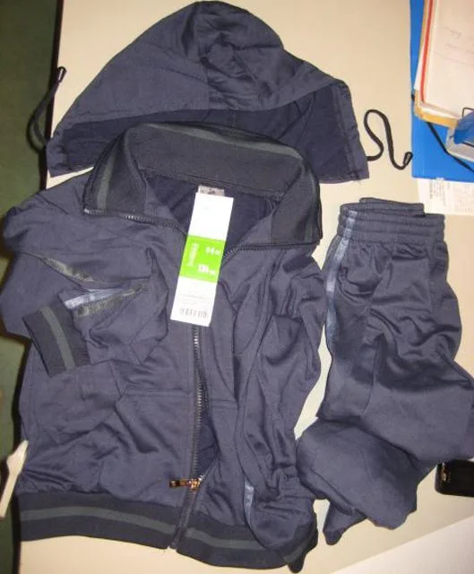 Abbigliamento da ragazzo &amp; #13; &amp; #13; «Unknown» (Tingba)