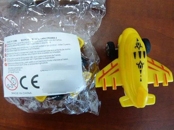 Aeroplani e automobili giocattolo «Unknown» — foto 2 dell'alert A12/0415/15