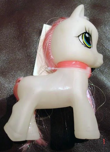 Pony di plastica «Unknown» (Unknown)