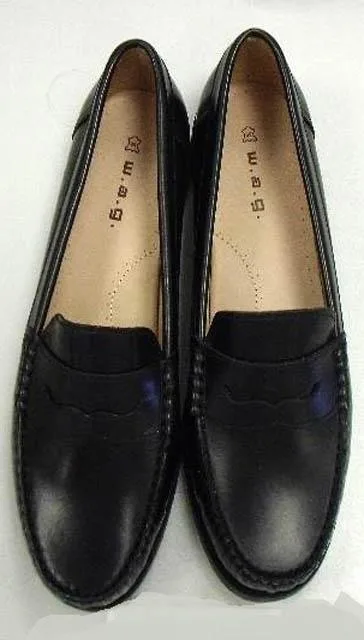 Scarpe da donna «Unknown» — foto 2 dell'alert A12/1815/14