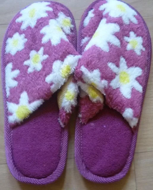 Pantofole da donna & #13; & #13; «Unknown» — foto 3 dell'alert A12/1182/12