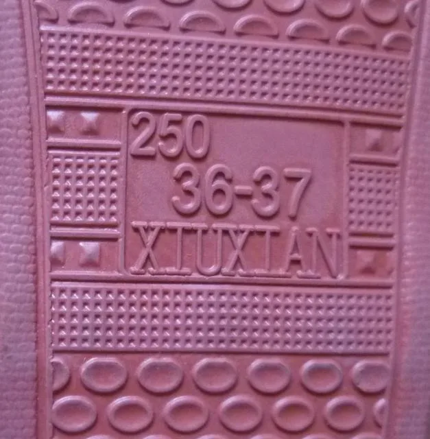 Pantofole da donna & #13; & #13; «Unknown» — foto 5 dell'alert A12/1182/12