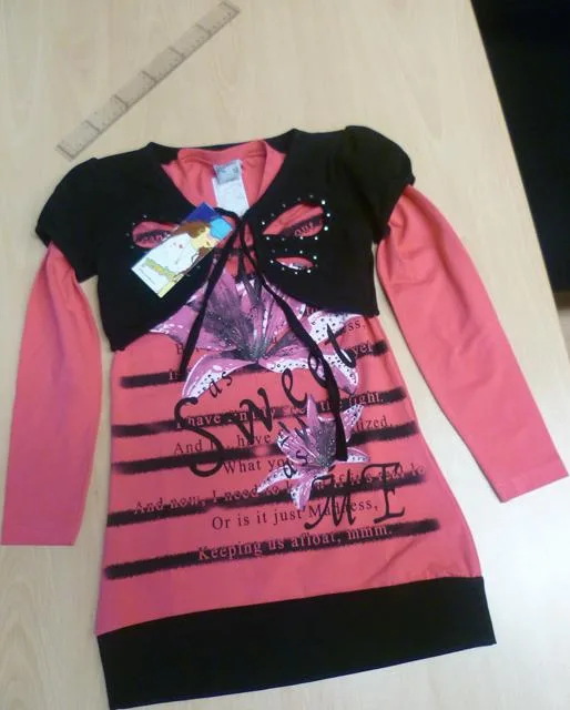 Set di abbigliamento per ragazze &amp; #13; &amp; #13; «Unknown» — foto 2 dell'alert A12/0526/13