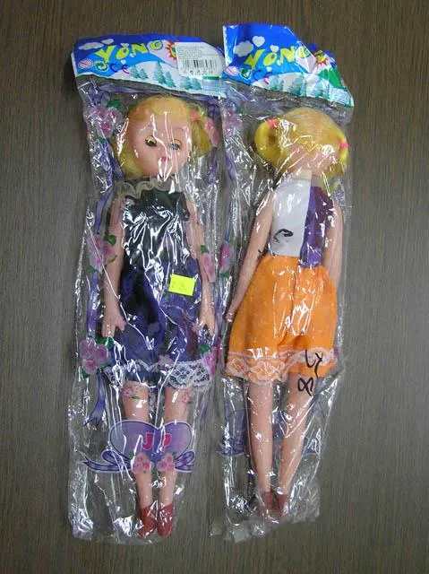 Bambole di plastica «Unknown» — foto 2 dell'alert A12/0274/14