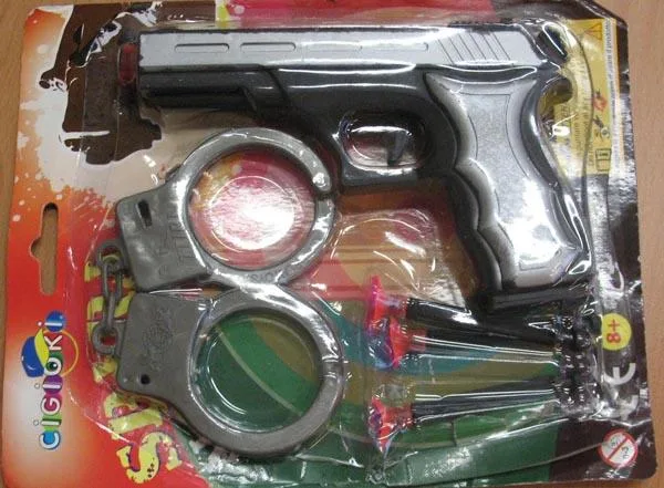 Pistola giocattolo con freccette «Unkown» (Cigioki)