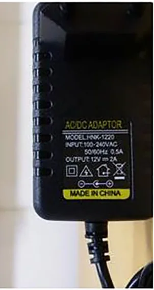 Adattatore di rete «US UK EU DC 12 V 2A- Adaptateur d'alimentation à découpage - Adaptateur de bande lumineu…» — foto 2 dell'alert A12/01077/21