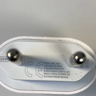 Adattatore «USB-C 20W Power Adapter» — foto 3 dell'alert INFO/00112/24