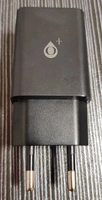 Adattatore da viaggio «USB Wall charger One Plus A6175» — foto 1 dell'alert A12/00272/23