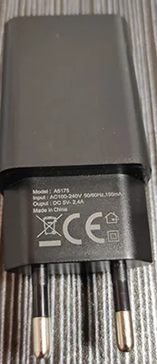 Adattatore da viaggio «USB Wall charger One Plus A6175» — foto 2 dell'alert A12/00272/23