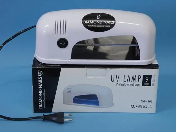 Lampada per unghie UV «UV LAMP Professional Nail Dryer» — foto 2 dell'alert A12/0521/17