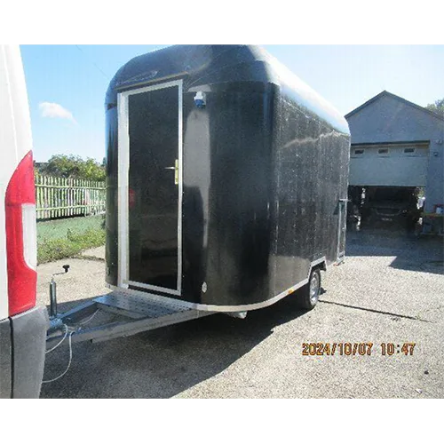 Rimorchio per alimenti «VALKAI 21 food trailer» (VALKAI)