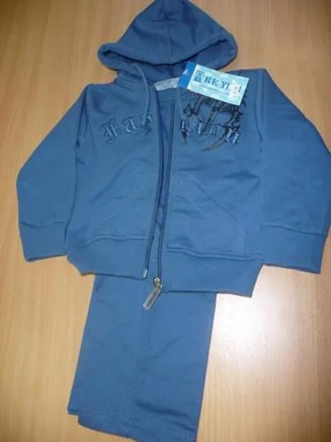 Vestiti per bambini — foto 3 dell'alert 0412/10