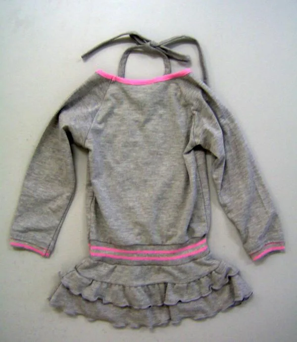 Vestito da ragazza — foto 2 dell'alert 0543/09
