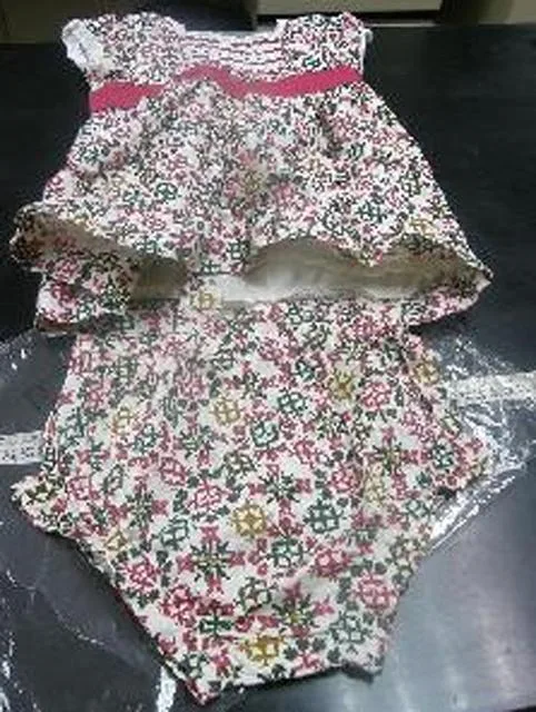Vestito del bambino & #13; & #13; — foto 2 dell'alert 1235/11