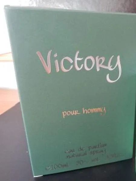 Profumo «Victory pour hommy» — foto 2 dell'alert A12/0421/19
