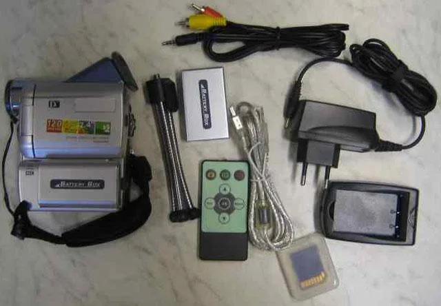 Videocamera – Digitale Videokamera — foto 2 dell'alert 1644/09