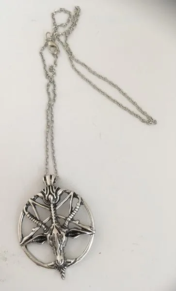 Collana di collane «Viking necklace» — foto 1 dell'alert A12/1714/18