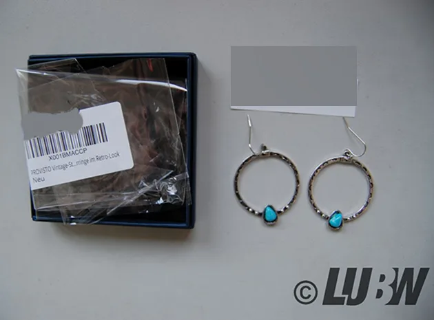 Orecchini «Vintage-Style Ohrringe in blauer Schmuck Geschenk Box 5,8 mm lange Türkisblau Ohrringe i…» — foto 2 dell'alert INFO/00034/22