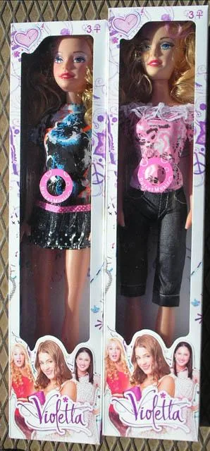 Bambola di plastica «Violetta» (Unknown)