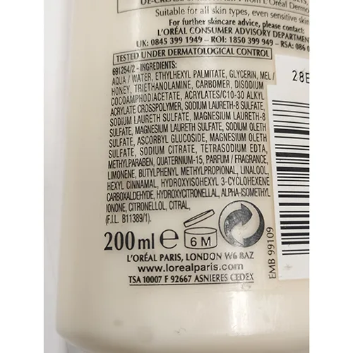 Latte detergente «Visible Radiance» (L'OREAL)
