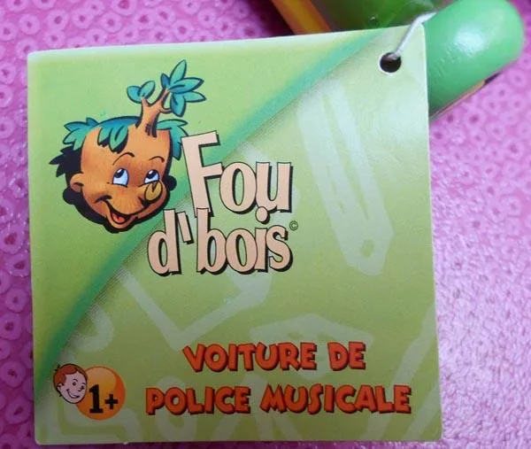 Auto giocattolo in legno «Voiture de police musicale ('Wooden musical police car')» — foto 2 dell'alert A12/1661/16