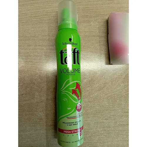 Mousse per capelli «VOLUME MOUSSE MEGA STRONG 5» (Schwarzkopf/Taft)