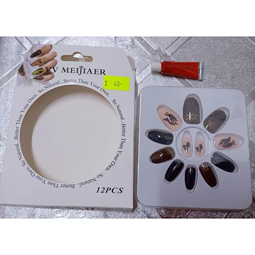 Chiodi falsi con colla «VV MEIJIAER 12 Designer Nails Set» — foto 2 dell'alert SR/03035/25