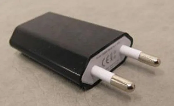 Alimentazione USB «Wall Charger» — foto 5 dell'alert A12/0117/16