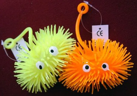 Water yo-yo ball; puffer ball (Unknown)