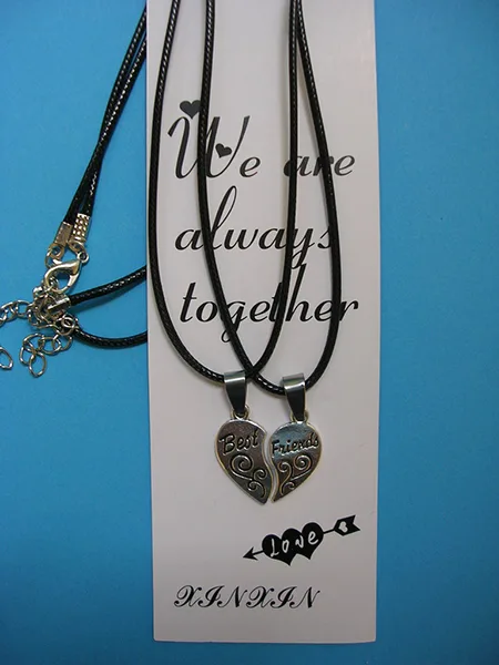 Collana «We are always together» — foto 3 dell'alert A12/01292/20