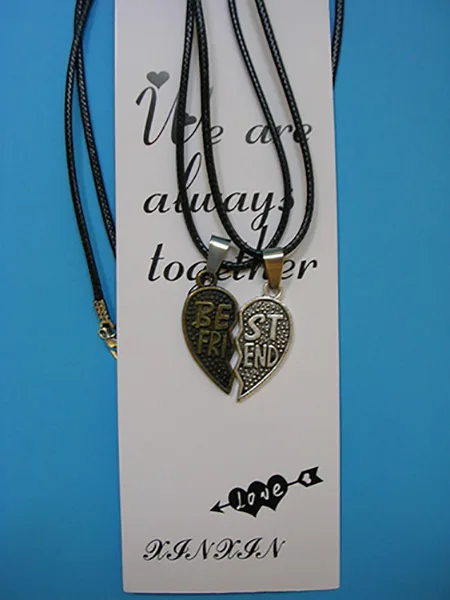 Collana «We are always together» — foto 8 dell'alert A12/01292/20