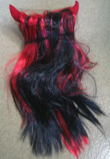 Parrucca elegante-vestita «Wig „Devil”» — foto 2 dell'alert A12/1420/14