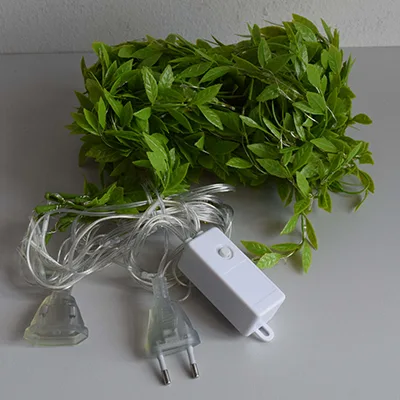 Catena di illuminazione «Willow Leaf Curtain Lamp / FIRECRACKERS CURTAIN LAMP» — foto 1 dell'alert A12/02989/24