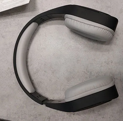 Cuffie senza fili «Wireless headphones» — foto 1 dell'alert A12/01904/23