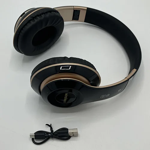 Cuffie «Wireless Over-Ear Headphones» — foto 1 dell'alert SR/04225/25
