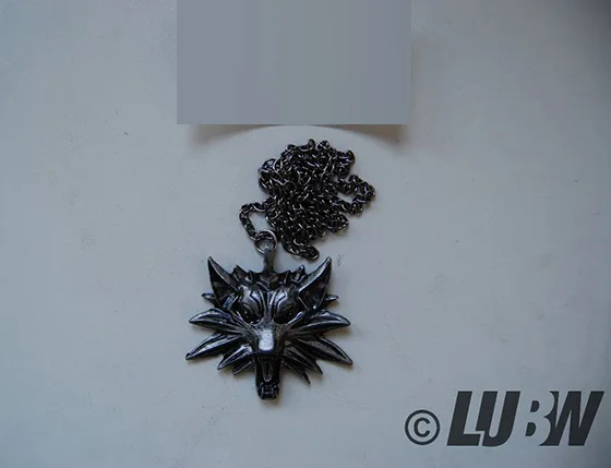 Collana con ciondolo «Witcher-Anhänger mit Halskette» — foto 1 dell'alert INFO/00029/22