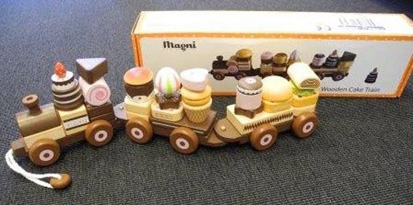 Treno giocattolo in legno «Wooden Cake Train» — foto 2 dell'alert A12/1061/15