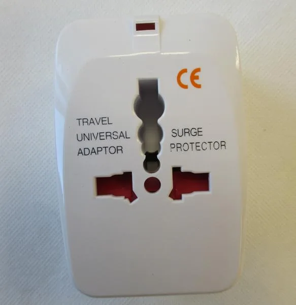 Adattatore per spina da viaggio «WORLDWIDE TRAVEL ADAPTOR» — foto 2 dell'alert A12/1088/18